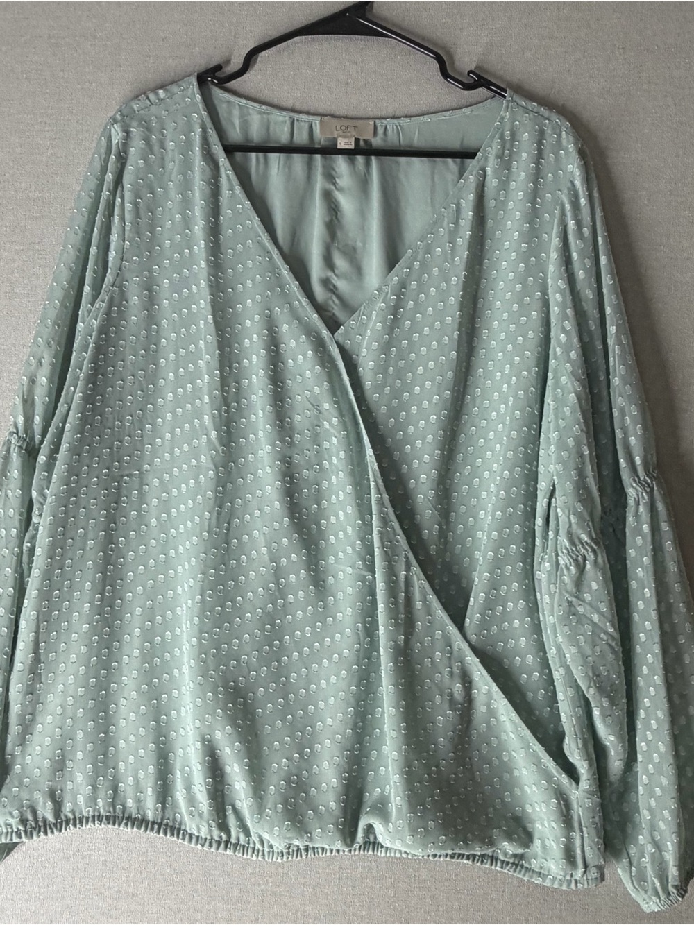 LOFT Outlet Women's Large Sage Green Swiss Dot Wrap Blouse Long Sleeve
